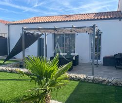 A vendre MAISON  3 PIECES 71 M2 BORD DE MER SAINT VINCENT SUR JARD