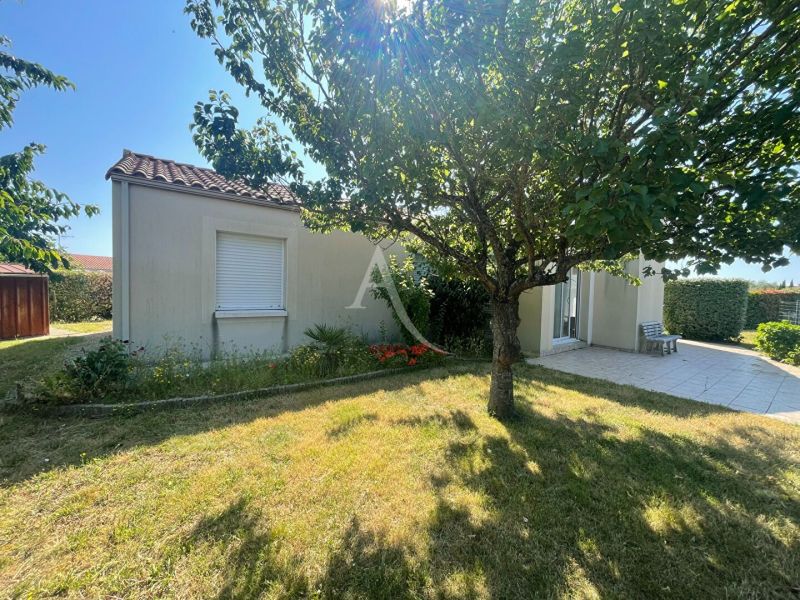 A vendre MAISON  5 PIECES 108 M2  ANGLES