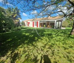 A vendre MAISON  5 PIECES 148 M2 BORD DE MER TALMONT SAINT HILAIRE