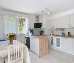 A louer APPARTEMENT T3 63 M2 TERRASSE BORD DE MER VILLENEUVE LOUBET