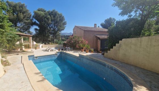 A louer MAISON  7 PIECES 160 M2  LA PENNE SUR HUVEAUNE