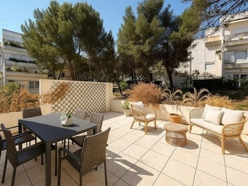 A louer APPARTEMENT T3 90 M2 TERRASSE BORD DE MER MARTIGUES