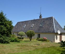 A vendre LONGèRE  7 PIECES 117 M2 BORD DE MER NEVILLE