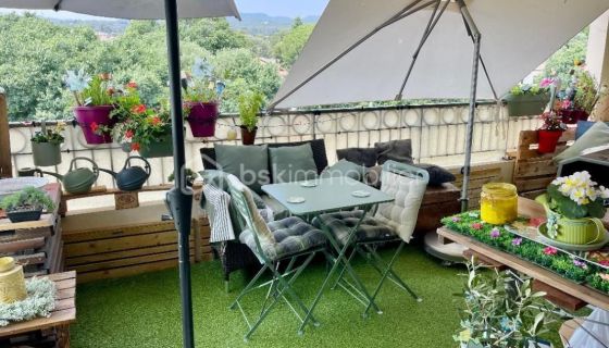 A louer APPARTEMENT T2 44 M2 TERRASSE BORD DE MER LA CIOTAT