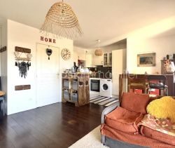 A louer APPARTEMENT T2 44 M2 TERRASSE BORD DE MER LA CIOTAT