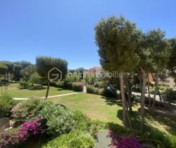 A louer APPARTEMENT T3 42 M2 BORD DE MER SIX FOURS LES PLAGES