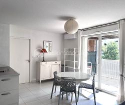 A louer APPARTEMENT T3 52 M2 TERRASSE BORD DE MER FRONTIGNAN