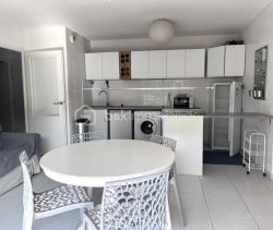 A louer APPARTEMENT T3 52 M2 TERRASSE BORD DE MER FRONTIGNAN