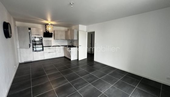 A louer APPARTEMENT T3 62 M2  BORDEAUX