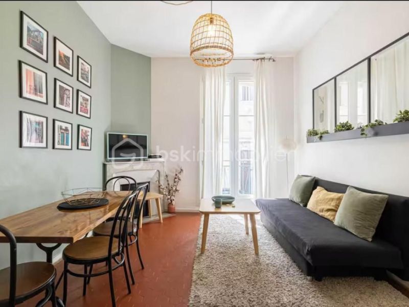 A louer APPARTEMENT T3 56 M2 BORD DE MER CANNES