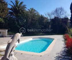 A louer MAISON  8 PIECES 149 M2 BORD DE MER NICE