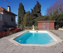 A louer MAISON  8 PIECES 149 M2 BORD DE MER NICE