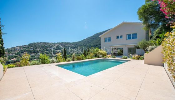 A louer MAISON  5 PIECES 148 M2 VUE MER CAVALAIRE SUR MER