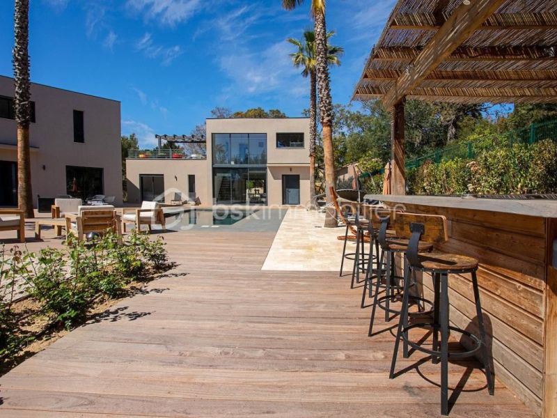 A louer MAISON  CONTEMPORAINE BORD DE MER GRIMAUD