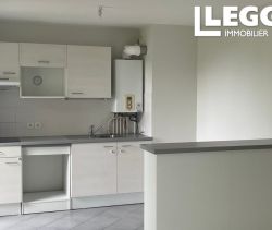 A louer APPARTEMENT T3 75 M2  BEGLES