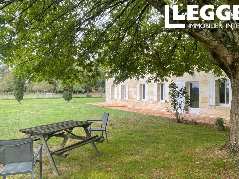 A louer LONGèRE  5 PIECES 192 M2  SAINT EMILION