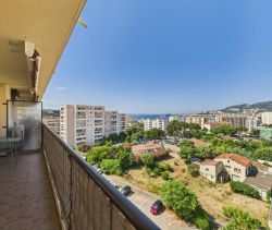A louer APPARTEMENT NEUF T4 77 M2 BORD DE MER AJACCIO