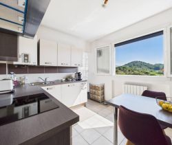 A louer APPARTEMENT NEUF T4 77 M2 BORD DE MER AJACCIO