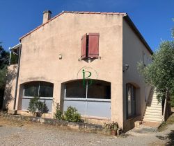 A vendre MAISON  6 PIECES 242 M2  SAINT MAXIMIN LA STE BAUME