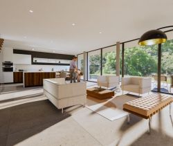 A louer MAISON  CONTEMPORAINE BORD DE MER ROQUEBRUNE SUR ARGENS