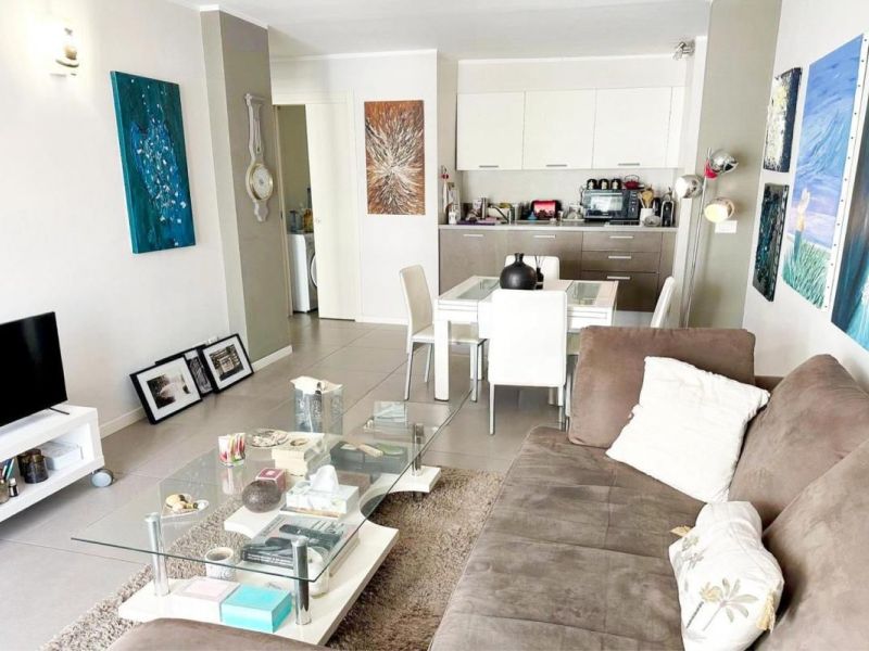 A louer APPARTEMENT DE PRESTIGE  60 M2 TERRASSE VUE MER CANNES
