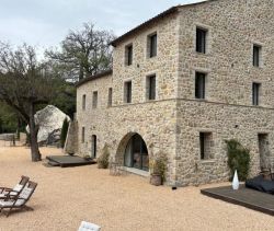 A vendre TERRAIN 94 759 M2  TOURRETTES