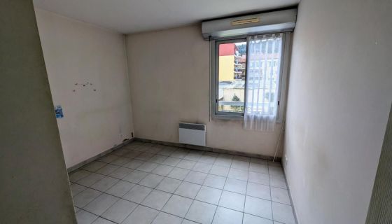 A louer APPARTEMENT T3 67 M2 BORD DE MER NICE