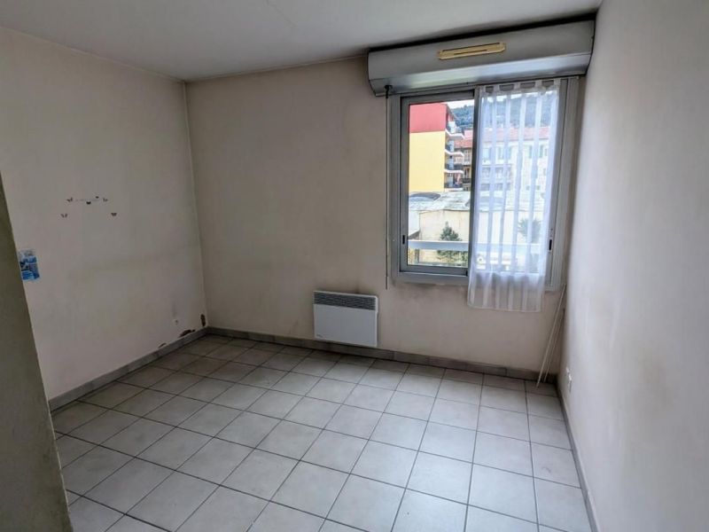 A louer APPARTEMENT T3 67 M2 BORD DE MER NICE