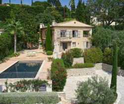 A louer MAISON  CONTEMPORAINE  MOUGINS