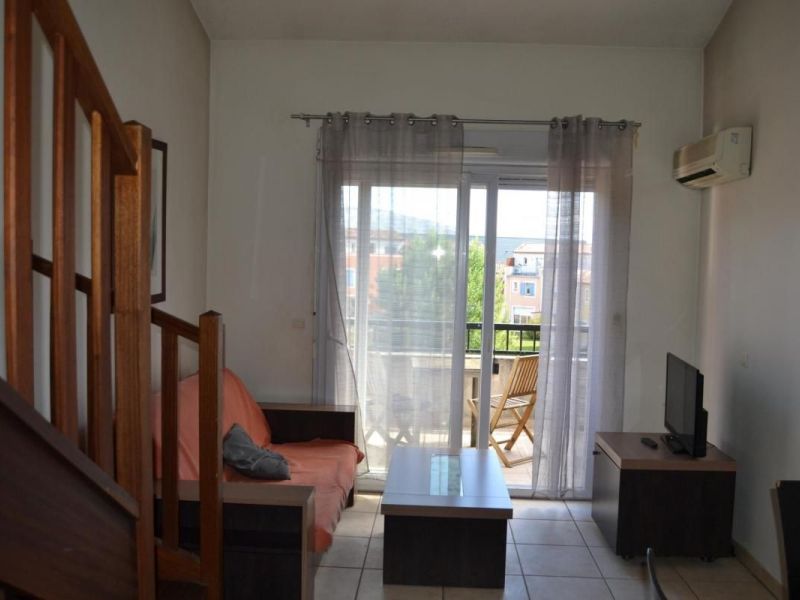 A louer APPARTEMENT DUPLEX  47 M2 TERRASSE  ROUSSET