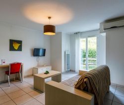 A louer APPARTEMENT DUPLEX T3 61 M2 TERRASSE  SAINT JEAN D ILLAC