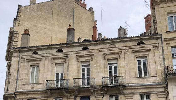 A louer APPARTEMENT T3 68 M2  BORDEAUX