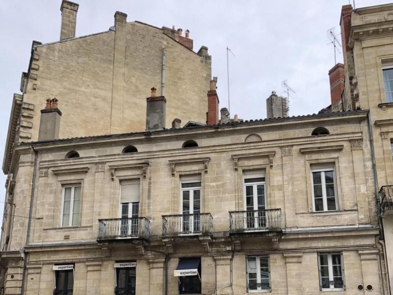 A louer APPARTEMENT T3 68 M2  BORDEAUX