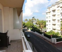 A louer APPARTEMENT T2 36 M2 TERRASSE VUE MER CANNES