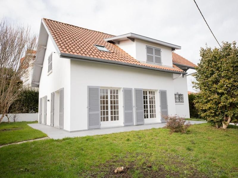 A louer MAISON  5 PIECES 174 M2 BORD DE MER BIARRITZ