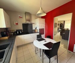 A louer MAISON  CONTEMPORAINE BORD DE MER SAINT GEORGES DE DIDONNE