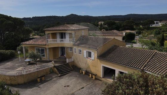 A louer MAISON  6 PIECES 203 M2  CARCASSONNE