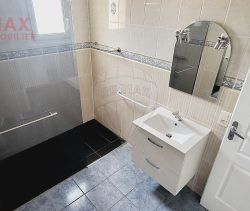 A louer MAISON  6 PIECES 203 M2  CARCASSONNE