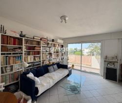 A louer APPARTEMENT T3 74 M2 TERRASSE VUE MER CAGNES SUR MER