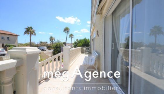 A louer APPARTEMENT T4 63 M2 TERRASSE BORD DE MER VALRAS PLAGE