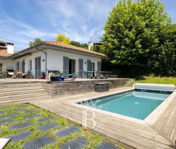 A louer MAISON  DE MAîTRE  SAINT JEAN DE LUZ