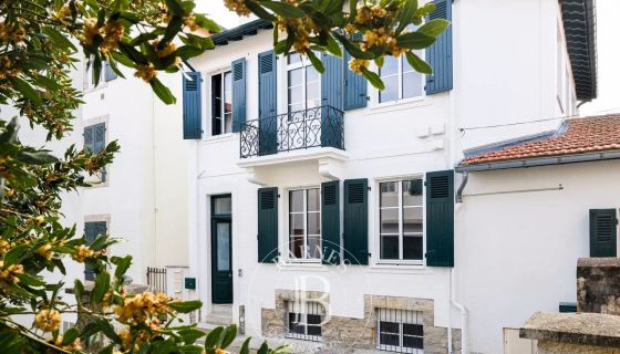 A vendre MAISON DE VILLE 170 M² PLAGE A PIEDS BIARRITZ