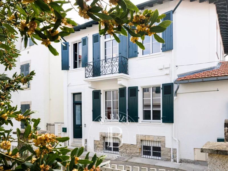 A vendre MAISON DE VILLE 170 M² PLAGE A PIEDS BIARRITZ