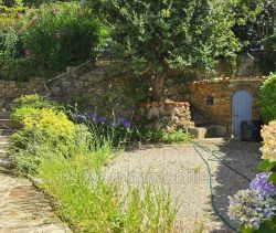 A louer MAISON  5 PIECES 105 M2  LAROQUE DES ALBERES Village