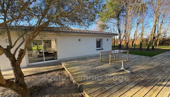 A vendre MAISON  6 PIECES 150 M2 BORD DE MER LE VERDON SUR MER