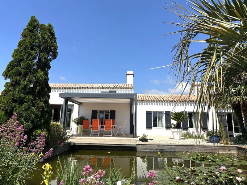A vendre MAISON  9 PIECES 283 M2 BORD DE MER LE FENOUILLER