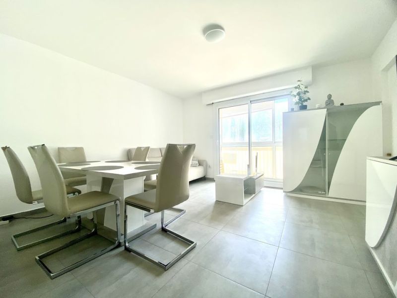 A louer APPARTEMENT T4 72 M2  MARSEILLE 13EME