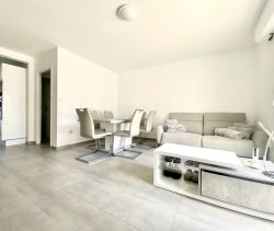 A louer APPARTEMENT T4 72 M2  MARSEILLE 13EME