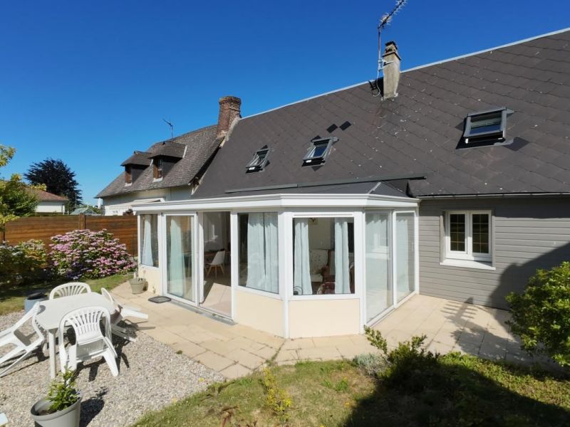 A vendre LONGèRE  5 PIECES 110 M2 BORD DE MER OFFRANVILLE