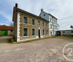 A louer MAISON  DE MAîTRE BORD DE MER MONTREUIL SUR MER